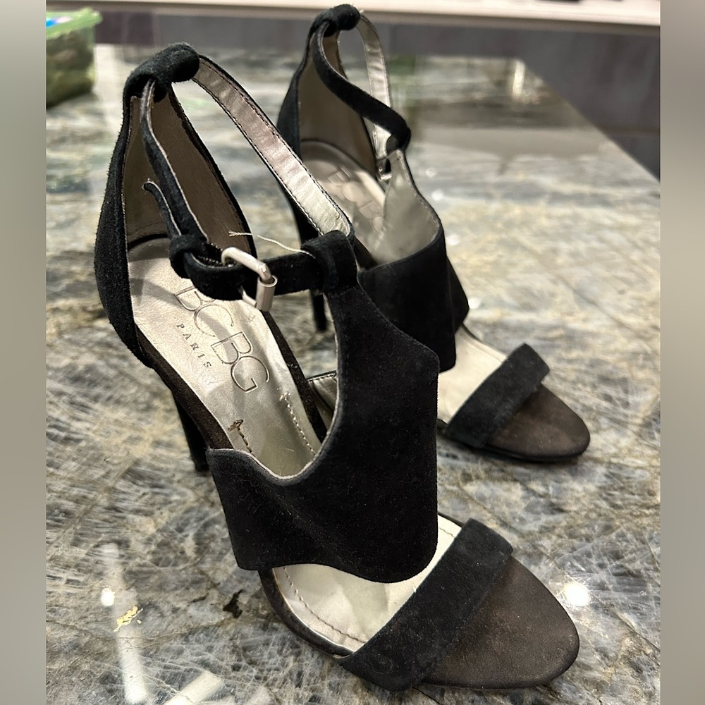 Women’s BCBG Paris heels